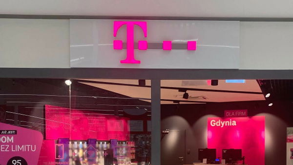 Klienci T-Mobile znów odbierają zupełnie za darmo. Reszta pluje sobie w brodę