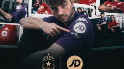 Wisła Kraków ogłosiła JD Sports jako sponsora. A tam twarz Disa, polskiego influencera