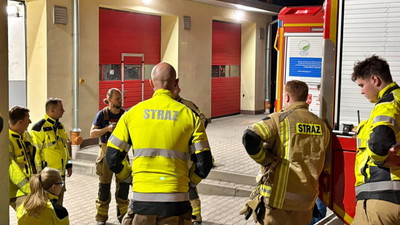 Kompletnie pijany spowodował karambol pod Łomiankami. Po tym wypadku zamarli nawet strażacy