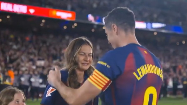 Anna Lewandowska podaje dalej Story: „Za każdym sukcesem mężczyzny stoi kobieta”