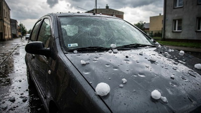 Łapcie za parasolki, bo będzie burzowo. IMGW wydało ostrzeżenia
