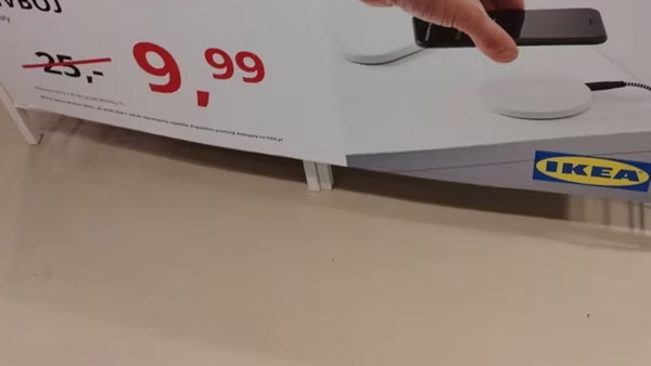Ikea właśnie wystawiła z nimi wielkie kosze i przeceniła na 9,99 zł