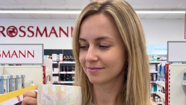 Śledziłam ceny cudnego kubka od miesiąca i w końcu Rossmann go przecenił na 24,99 zł
