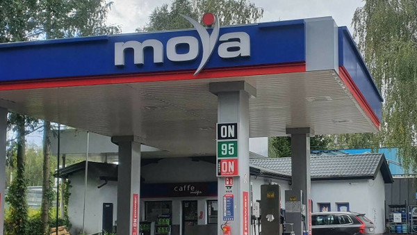 W ten weekend wszyscy jadą zatankować na Moya. Paliwo taniej o 28 groszy na litrze