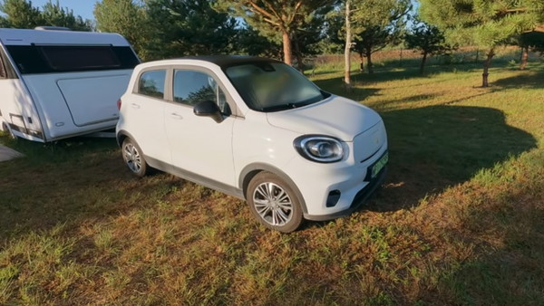 Kupił chińskie auto elektryczne za 45 tys. zł. Polak pojechał 500 km nad morze, tyle spędził na ładowarkach
