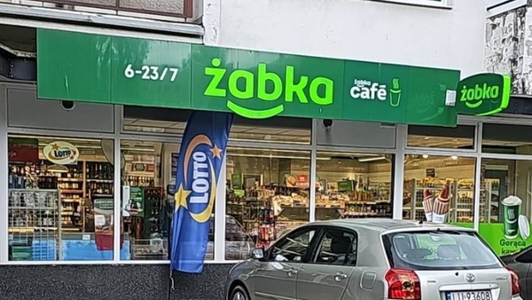 Awaria systemu Żabka. Cyrk z cenami, wszystko w absurdalnie niskich cenach