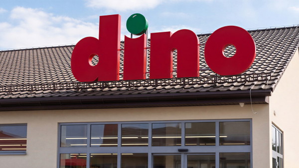 Nikt nie ma takiej ceny. Dino wyprzedaje po 1,99 zł