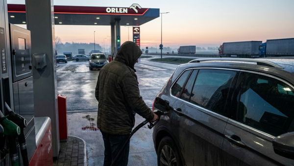 Paliwo osiąga rekordowe ceny. Tak drogo to dawno nie było