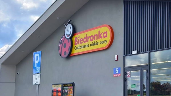 Nie wierzę, że ten regał dorwałam za 19,99 zł. Biedronka jednak potrafi zaskoczyć
