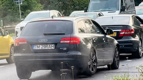 Chciał zaoszczędzić na holowaniu swojego Audi. Zapłaci więcej w serwisie